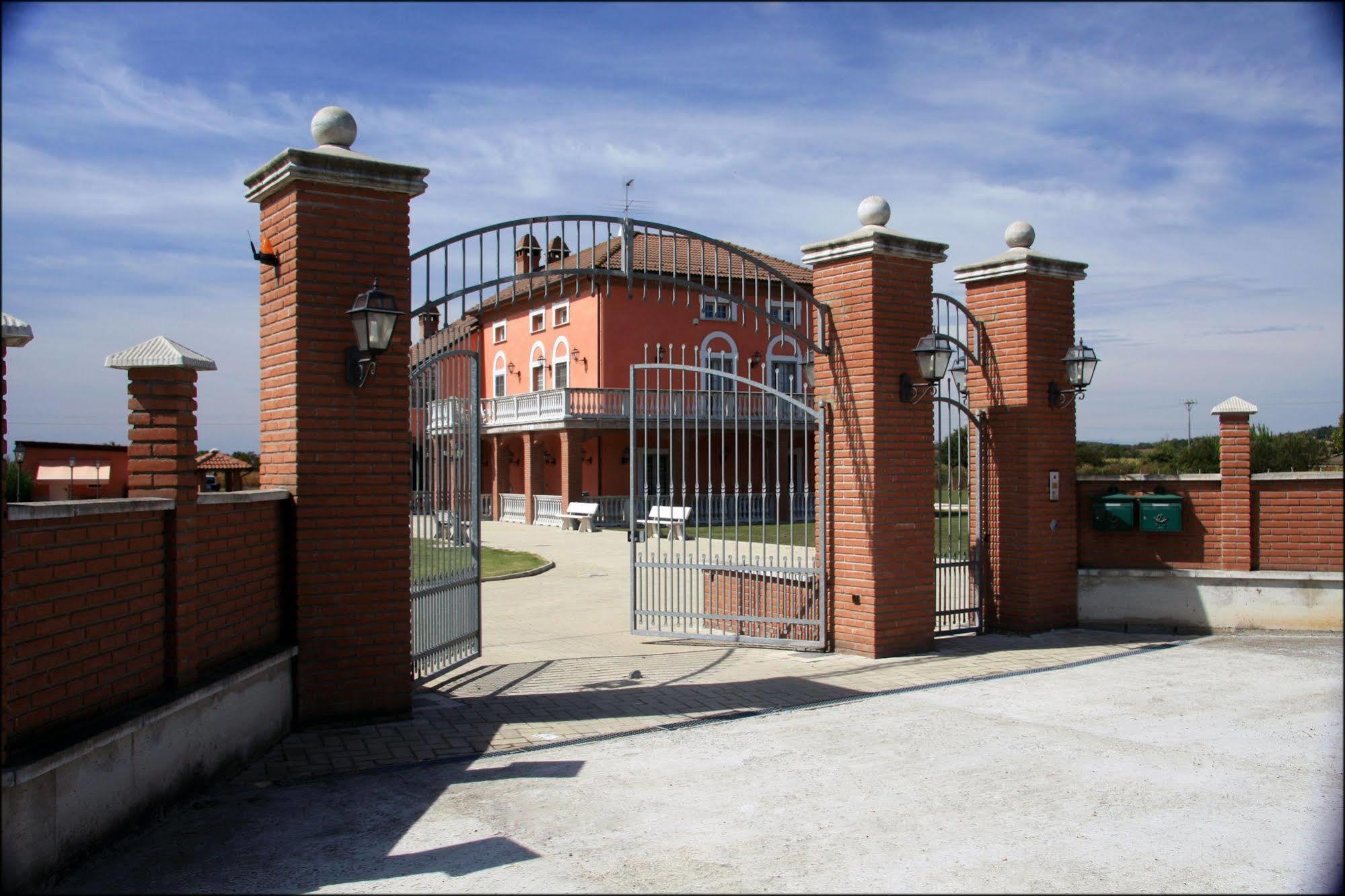 Villa Sassi Ac Алесандрия Екстериор снимка